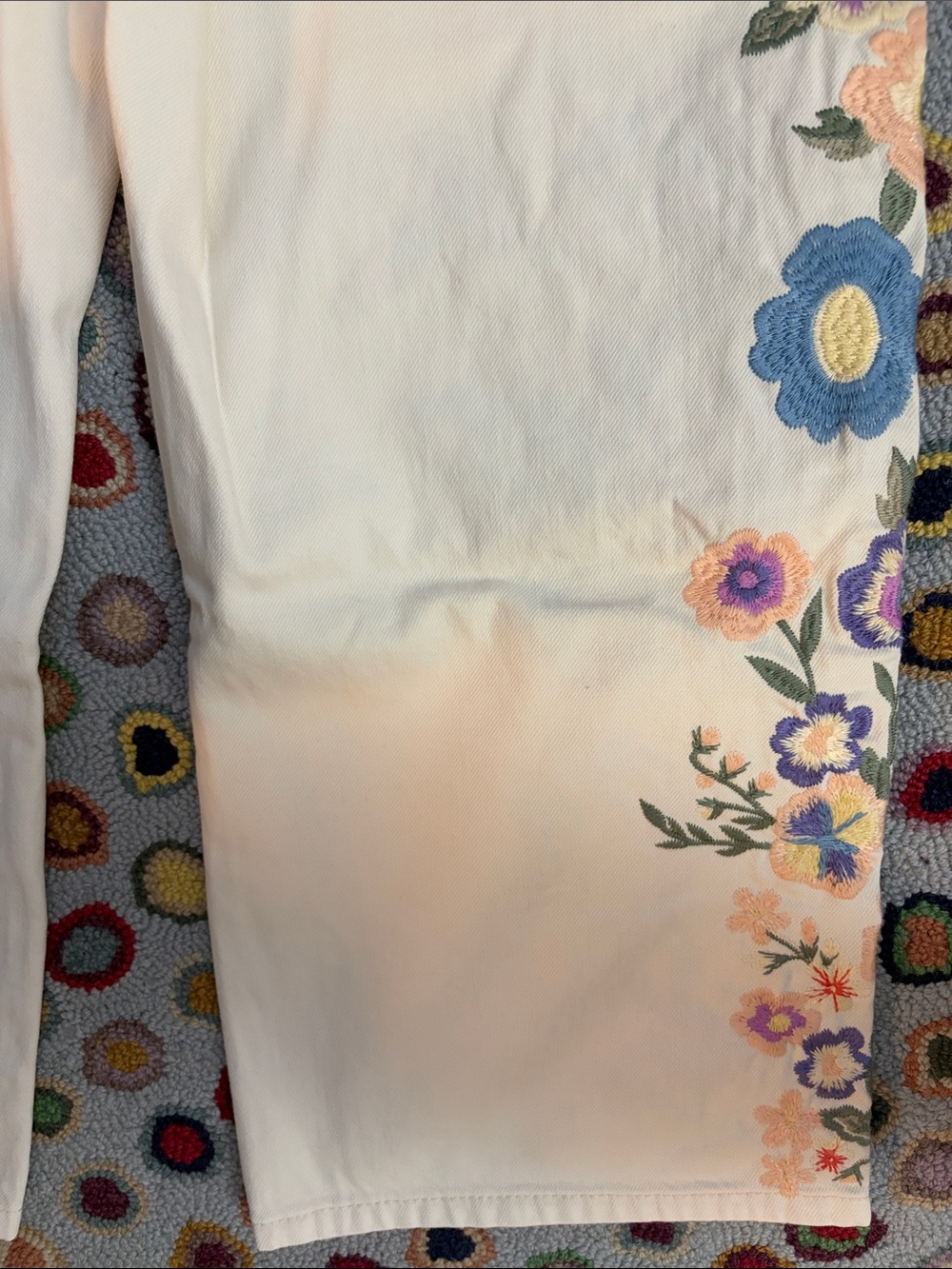 NWT We The Free Willow Floral Embroidered Jeans - Picture 10 of 10